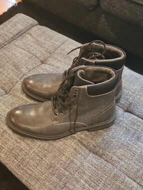 Unlisted Dark Gray Lace-Up Men's Leather Boots Size 9